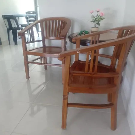 Rossy Homestay Kuah Exterior photo